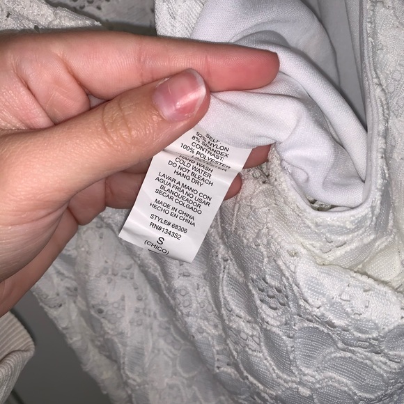 White Lace Romper - Picture 4 of 4